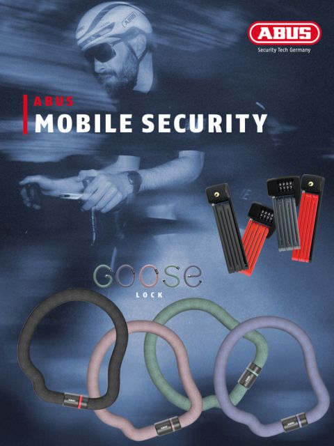 Werbung für ABUS Mobile Security mit einem Radfahrer mit Sonnenbrille und Helm. Darunter befinden sich Produktbilder von Fahrradschlössern in verschiedenen Farben. Das ABUS-Logo befindet sich oben rechts.