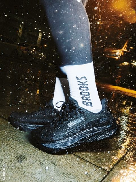 weihnachten-damen-sportschuhe-hw25-576×768-1