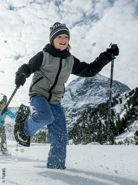 weihnachten-kinder-sportoutfits-hw25-576×768-1