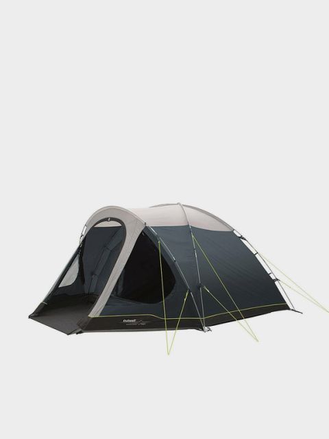 Auf einem schlichten weißen Untergrund steht ein dunkelgraues und hellbeiges Kuppelzelt mit gelben Seilen. Über dem Zelt steht in fetten, weißen Buchstaben „Camping & Trekking“.